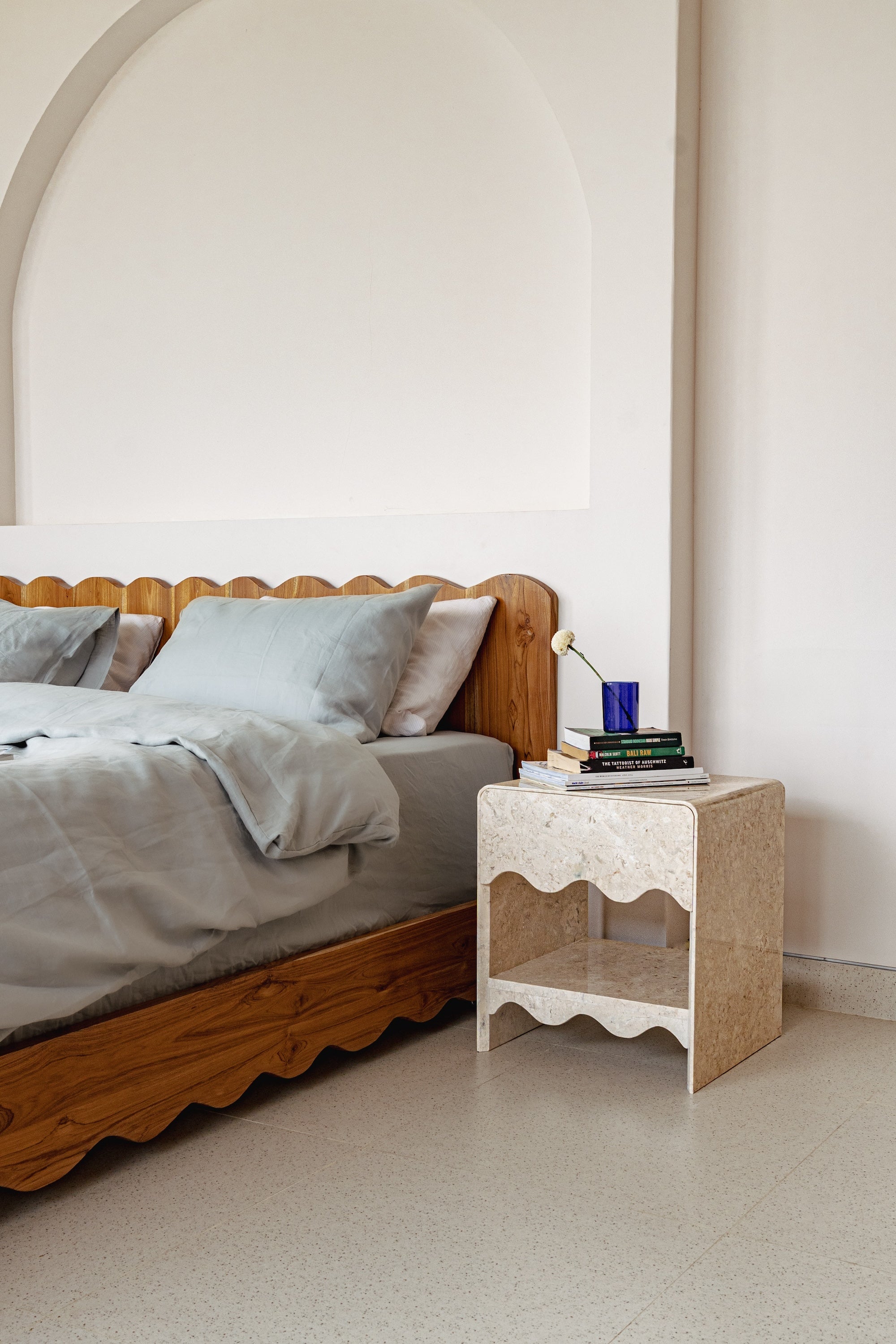 La Siesta Bedside - Marble